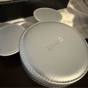 Pandora Mickey Mouse 100 charm box